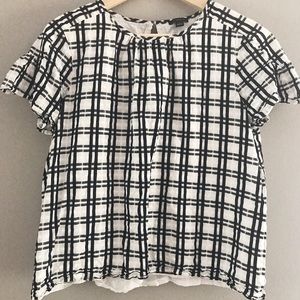 ✅ SOLD! Ann Taylor Factory Stripe Top (Sz: M)